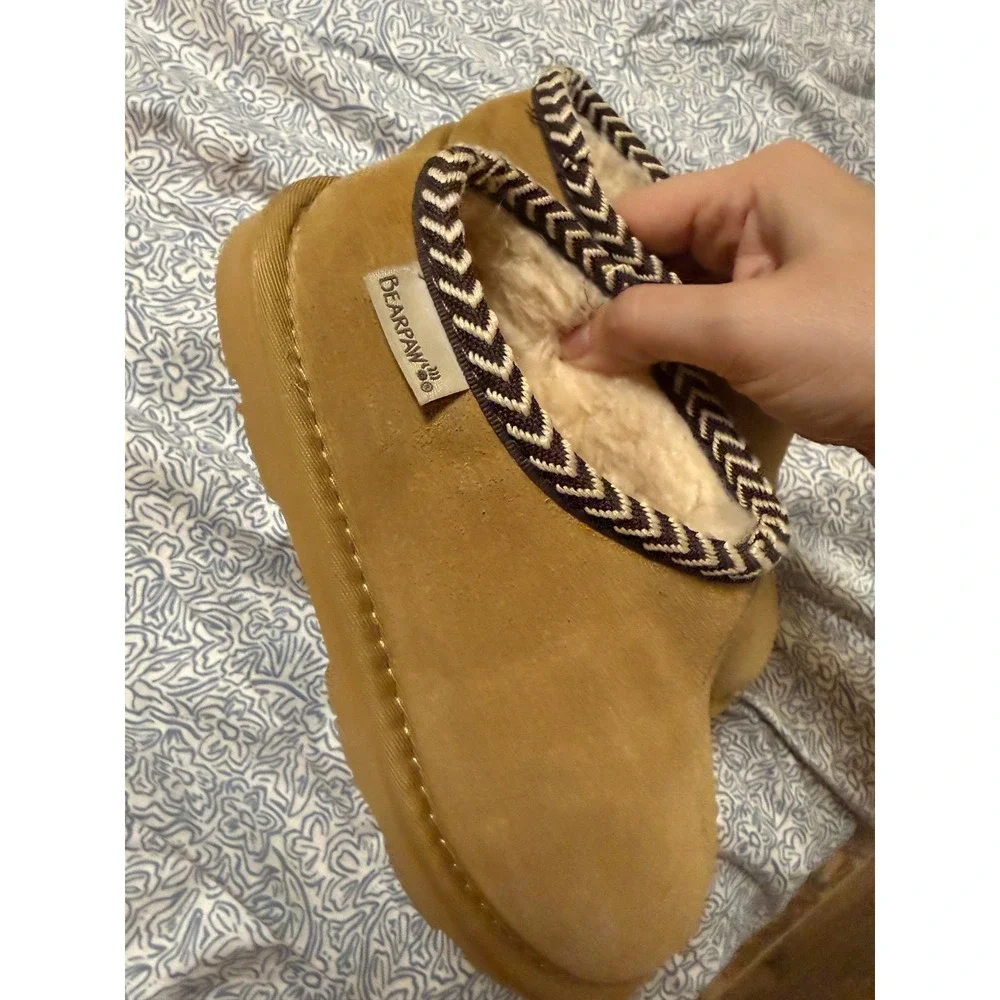 NWOT BEARPAW Tabitha Youth Iced Coffee SZ 2 Kid Slipper Lightweight Light Brown